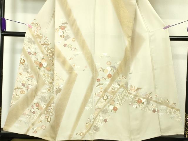 平和屋本店■極上　創業460年・千總　訪問着　駒刺繍　折り鶴　宝尽くし　暈し染め　灰白色地　金彩　三越扱い　逸品　未使用　DZAA4056kh5