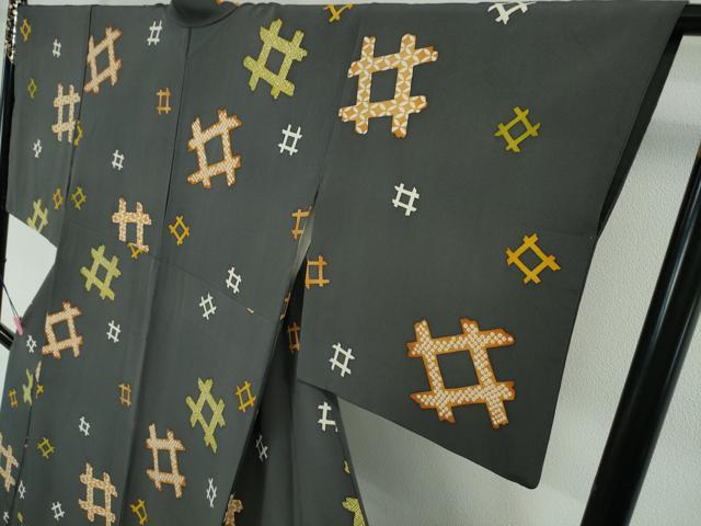 平和屋本店■極上　銀座　志ま亀　小紋　井桁文様　褐色地　たとう紙付き　逸品　DZAA4079kh5