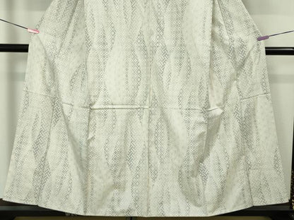 平和屋本店●極上 本場大島紬 白大島紬 桑原織物 二代目 桑原啓之介 7マルキ 片羽白絣 紀行 証紙・鑑定証付き 逸品 未使用 DZAA4251kh5