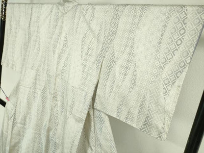 平和屋本店●極上 本場大島紬 白大島紬 桑原織物 二代目 桑原啓之介 7マルキ 片羽白絣 紀行 証紙・鑑定証付き 逸品 未使用 DZAA4251kh5