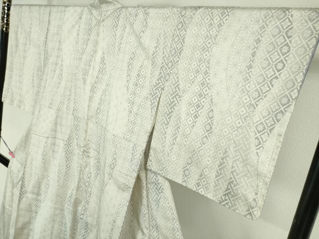 平和屋本店●極上 本場大島紬 白大島紬 桑原織物 二代目 桑原啓之介 7マルキ 片羽白絣 紀行 証紙・鑑定証付き 逸品 未使用 DZAA4251kh5