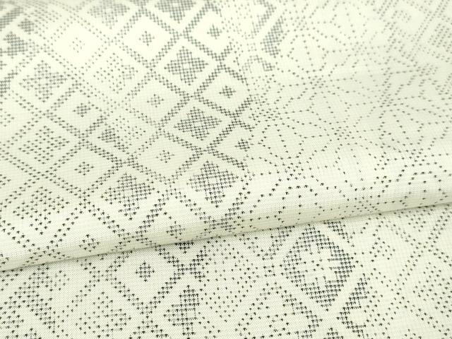 平和屋本店●極上 本場大島紬 白大島紬 桑原織物 二代目 桑原啓之介 7マルキ 片羽白絣 紀行 証紙・鑑定証付き 逸品 未使用 DZAA4251kh5