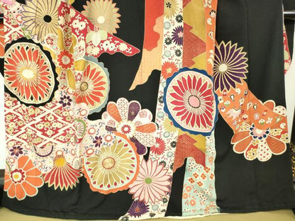 平和屋本店●極上 アンティーク 大正ロマン 振袖 駒刺繍 鬘帯吉祥花文 黒地 金彩 逸品 DZAA4678kh5