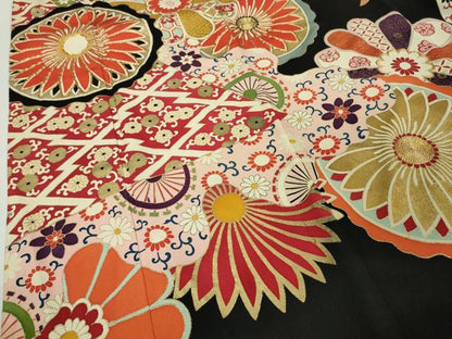 平和屋本店●極上 アンティーク 大正ロマン 振袖 駒刺繍 鬘帯吉祥花文 黒地 金彩 逸品 DZAA4678kh5
