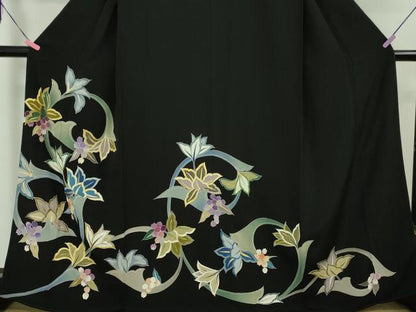 平和屋本店●極上 染刺工芸 大羊居 東京友禅 黒留袖 刺繍 草花文 金糸 逸品 DZAA4714kh5