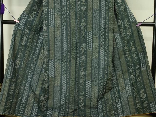 平和屋本店■極上　紬　刺子　刺繍　草花間道　黒緑色地　逸品　未使用　DZAA4716kh5