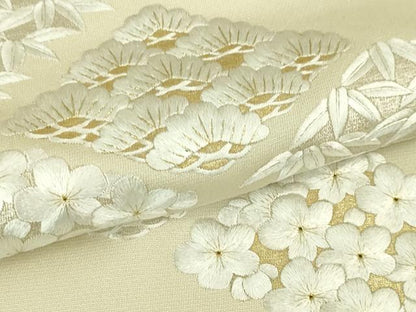 平和屋本店■極上　訪問着　総刺繍　松竹梅　薄卵色地　金糸　逸品　DZAA4945kh5