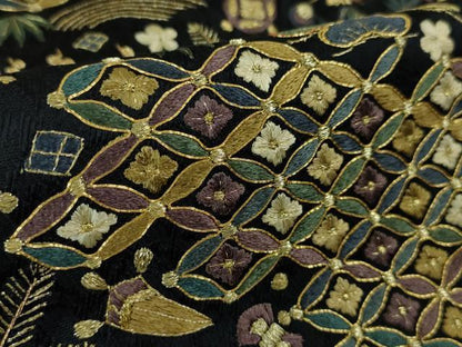 平和屋本店●最高級 訪問着 総刺繍 駒刺繍 宝尽くし 飛鶴文 黒地 金糸 逸品 DZAA4956kh5