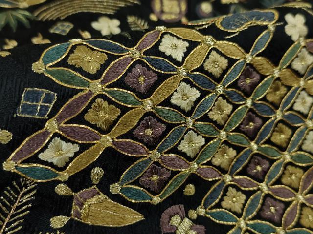 平和屋本店●最高級 訪問着 総刺繍 駒刺繍 宝尽くし 飛鶴文 黒地 金糸 逸品 DZAA4956kh5