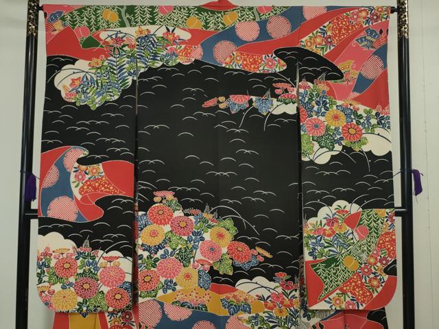 平和屋本店●極上 和染紅型 栗山紅型 栗山吉三郎 振袖 舞蝶花文 鬼しぼ縮緬 黒地 逸品 DZAA4990kh5