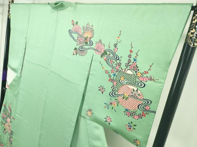 平和屋本店●最高級 城間栄順 本場琉球紅型 訪問着 舞蝶網干花文 若緑色地 高島屋扱い 逸品 DZAA4991kh5