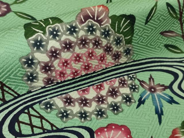 平和屋本店●最高級 城間栄順 本場琉球紅型 訪問着 舞蝶網干花文 若緑色地 高島屋扱い 逸品 DZAA4991kh5