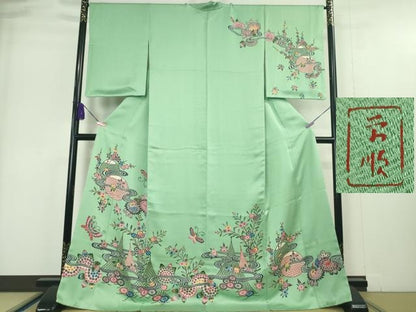 平和屋本店●最高級 城間栄順 本場琉球紅型 訪問着 舞蝶網干花文 若緑色地 高島屋扱い 逸品 DZAA4991kh5