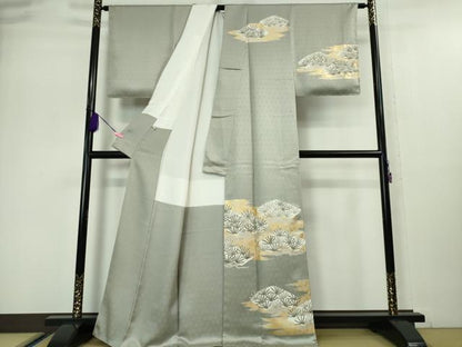 平和屋本店■極上　皇室献上作家　藤井寛　訪問着　駒刺繍　松　薄い豆がら茶色地　金彩　逸品　未使用　DZAA5023kh5