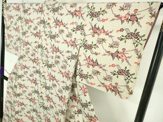 平和屋本店●希少 金城紅型染工房 金城盛弘 琉球びんがた 小紋 草花文 素色地 反端付き 逸品 DZAA5044kh5