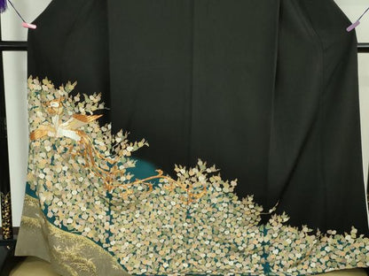 平和屋本店●極上 創業460年・千總 黒留袖 螺鈿 駒刺繍 鳳凰 菊 暈し染め 金彩 逸品 DZAA5057kh5