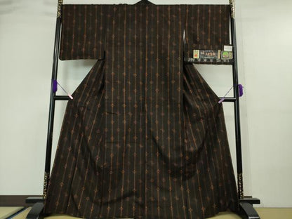 平和屋本店■極上　国指定重要無形文化財　本場久米島紬　神里チエ作　手織　さが美扱い　証紙付き　逸品　DZAA5344kh5