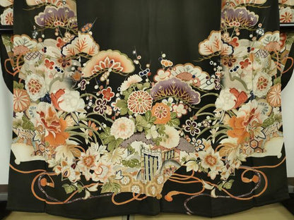 平和屋本店■極上　アンティーク　大正ロマン　振袖　駒刺繍　御所車吉祥花文　黒地　金彩　逸品　DZAA5587kh5