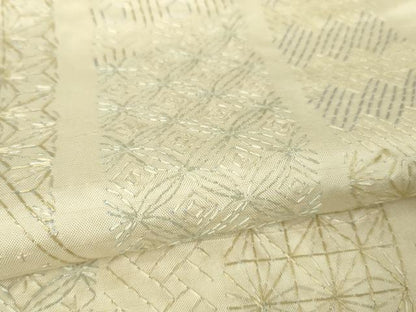 平和屋本店■極上　紬　総刺し子刺繍　名物裂草花文　練色地　逸品　未使用　DZAA5606kh5