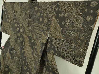 平和屋本店■極上　玉糸紬　訪問着　創作手刺繍　刺し子　古今伝説　黒紅色地　京都きもの友禅扱い　証紙付き　逸品　未使用　DZAA5619kh5