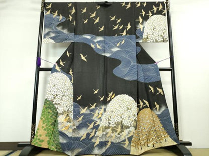 平和屋本店■極上　訪問着　駒刺繍　立波飛鶴文　黒地　金銀彩　銀通し地　逸品　DZAA5749kh5