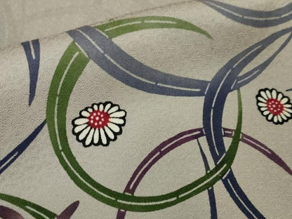 平和屋本店■最高級　城間栄順　本場琉球紅型　訪問着　花蝶草文　暈し染め　牡丹鼠色地　逸品　DZAA5968kh5