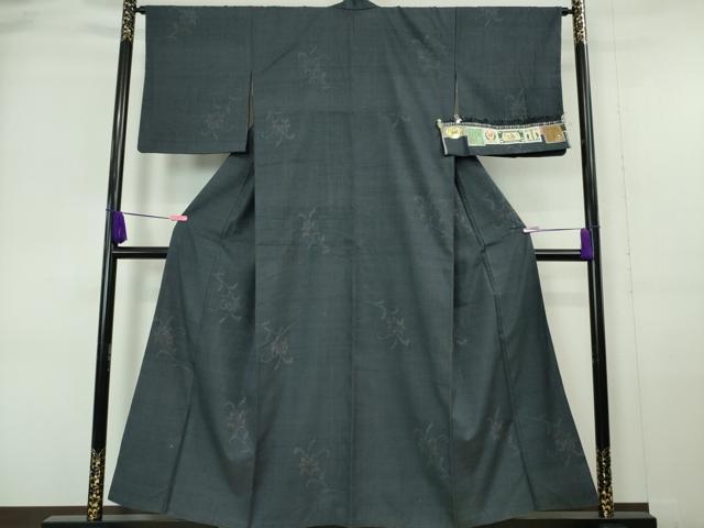 平和屋本店●極上 本場結城紬 重要無形文化財 奥順謹製 80亀甲 飛び亀甲柄 草花文 青褐色地 逸品 DZAA6026kh5