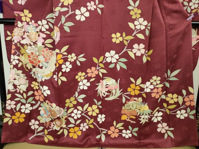 平和屋本店●極上 創業460年・千總 振袖 駒刺繍 飛鶴宝尽くし花文 濃紅色地 金彩 松坂屋扱い 逸品 DZAA6034kh5