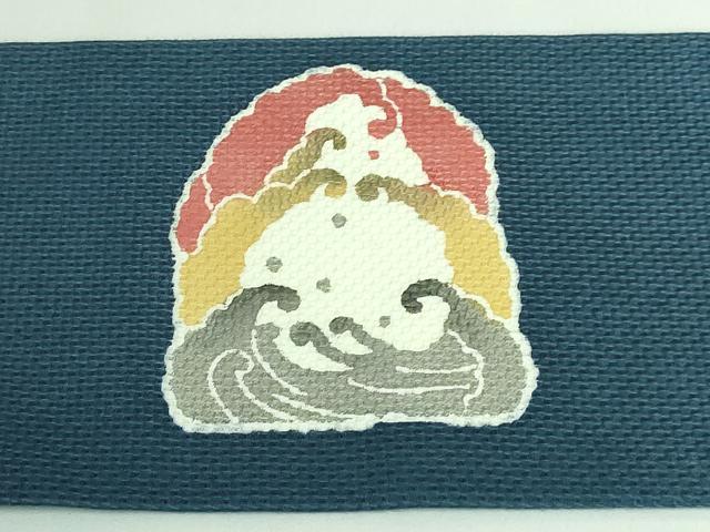 平和屋本店■極上　人間国宝　芹沢圭介一番弟子　下平清人　九寸名古屋帯　型絵染　飛鳥　錆鉄御納戸色地　逸品　DZAA6093kh5