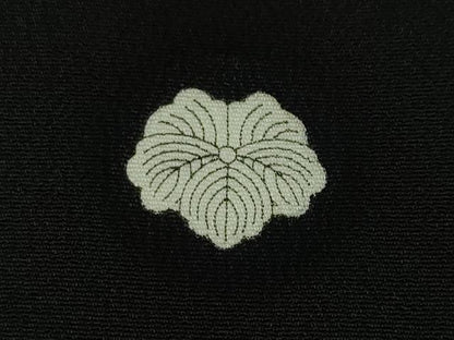 平和屋本店●極上　創業460年・千總　黒留袖　駒刺繍　束ね熨斗桐花文　金彩　逸品　DZAA6234kh5