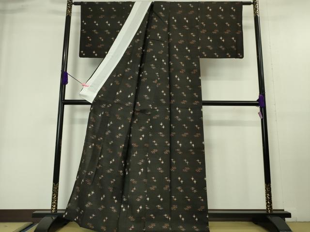 平和屋本店▽極上 国指定重要無形文化財 本場久米島紬 手織 単衣 逸品 DZAA6384kh5