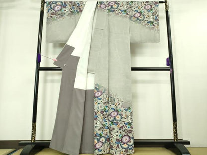 平和屋本店■最高級　城間栄順　本場琉球紅型　訪問着　花唐草文　暈し染め　銀鼠色地　反端付き　逸品　未使用　DZAA6807kh5