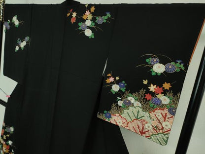 平和屋着物■極上　ファッションデザイナー 花井幸子　訪問着　刺繍　梅菊楓　黒地　金彩　三越扱い　逸品　DZAA6842kh5