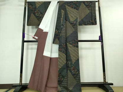 平和屋本店■極上　本場大島紬　刺し子　総刺繍　切嵌　名物裂花文　褐返色地　やまと誂製　逸品　未使用　DZAA6866kh5