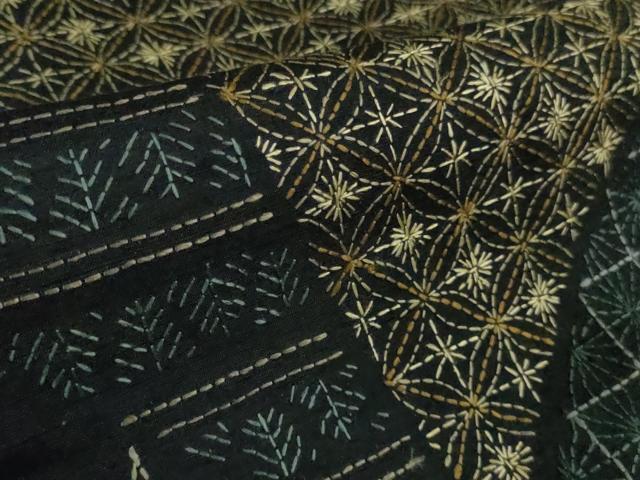 平和屋本店□極上 本場大島紬 刺し子 総刺繍 切嵌 名物裂花文