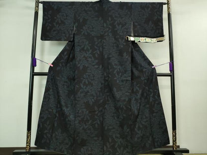 平和屋着物●極上　本場結城紬　重要無形文化　奥順謹製　80亀甲　草花文　戸部井謹製　鑑定証・証紙付き　逸品　DZAA7339kh5