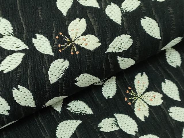 平和屋着物●極上　六通柄袋帯　唐織　舞桜　黒地　金糸　逸品　DZAA7428kh5