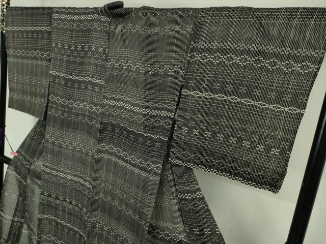 平和屋着物＊極上 夏物 絹芭蕉 小紋 吉祥間道 黒地 逸品 DZAA7635kh5