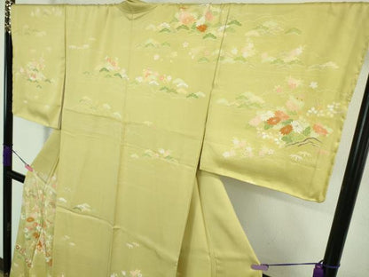 平和屋本店■極上　創業460年・千總　訪問着　駒刺繍　貝桶檜扇花松文　淡黄色地　金彩　逸品　未使用　DZAA7652kh5