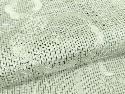 平和屋本店■極上　中国三大刺繍　スワトウ刺繍　総刺繍　本場大島紬　白大島　大島紬巨匠　尾峨佐　縞格子　証紙付き　逸品　DZAA7686kh5