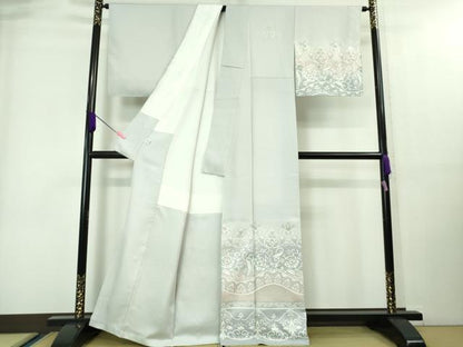 平和屋本店●極上　世界的友禅作家　千地泰弘　訪問着　刺繍　花唐草文　白鼠色地　暈し染め　金銀糸　逸品　DZAA7808kh6