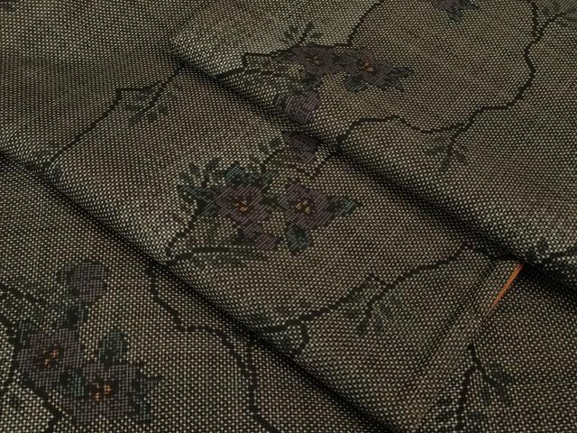 平和屋着物●極上　本場大島紬　7マルキ　草花文　逸品　DZAA7830kh5