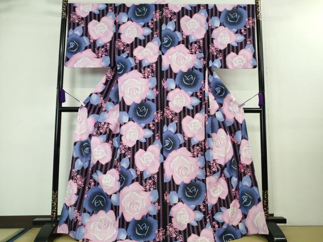 平和屋着物∴極上 夏物 小紋・浴衣兼用 薔薇 バラ 縞 黒地 銀彩 逸品 和風館 セオアルファ 洗える着物 DZAA7888kh5