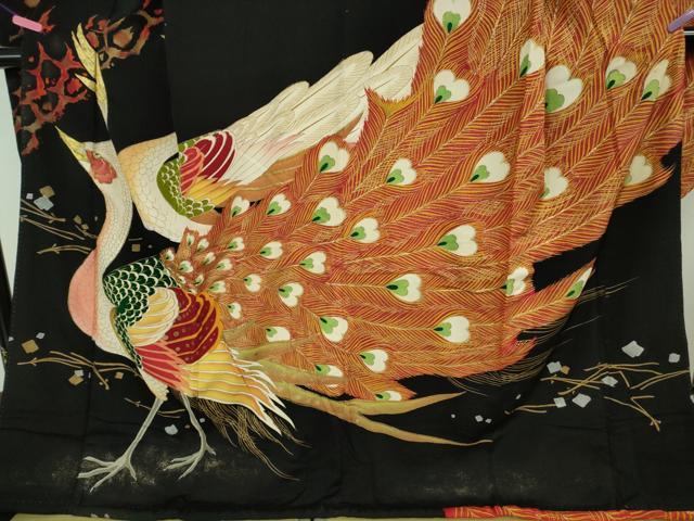 平和屋本店●極上　アンティーク　大正ロマン　振袖　刺繍　孔雀　松　黒地　金彩　逸品　DZAA7948kh5