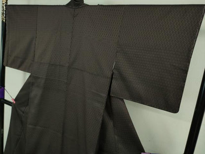 平和屋本店■極上　伝統工芸士　曽根武勇　お召　菱文　黒紅色地　逸品　未使用　DZAA8094kh5