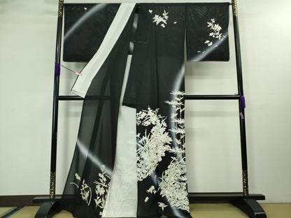 平和屋本店■極上　夏物　訪問着　絽　総刺繍　枝菊　秋草文　黒地　暈し染め　金糸　逸品　未使用　DZAA8248kh5