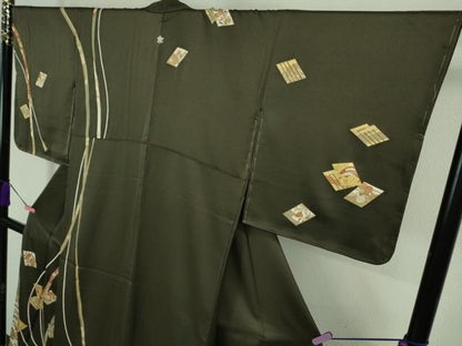 平和屋本店■極上　銀座きしや　訪問着　駒刺繍　源氏香　蔓帯花文　千歳茶色地　金彩　たとう紙付き　逸品　未使用　DZAA8410kh5