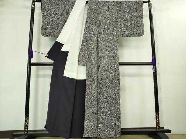 平和屋本店■極上　浦野理一　型染　小紋　草花文　深紫色地　鬼しぼ縮緬　逸品　DZAA8445kh5
