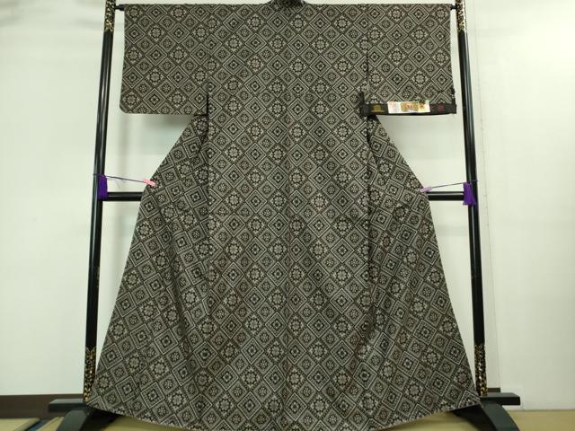 平和屋着物■希少　本場大島紬　龍郷絣　武島トヨ子作　証紙付き　逸品　未使用　DZAA8483kh5