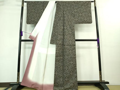 平和屋着物■希少　本場大島紬　龍郷絣　武島トヨ子作　証紙付き　逸品　未使用　DZAA8483kh5